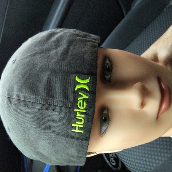 Hurley Cap! - Picture 4 of 7